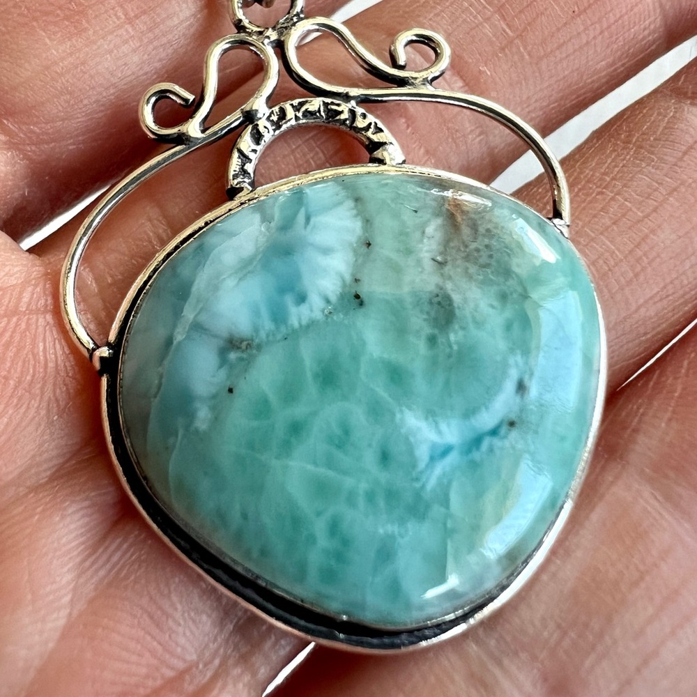 925 Calming Caribbean Larimar Ornate Pendant Necklace - Picture 6 of 8